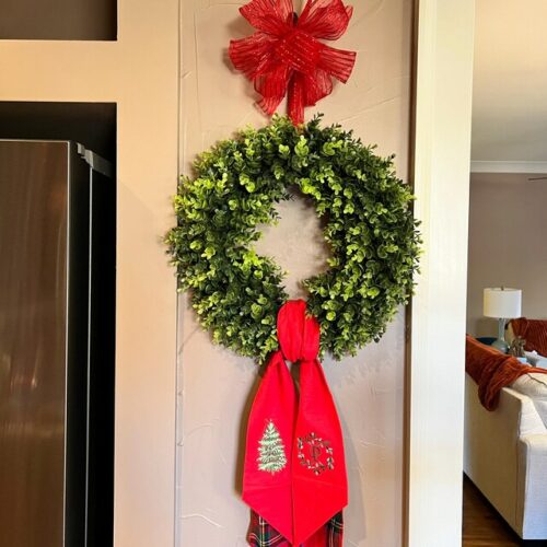 Personalized Christmas Bow Tree Embroidered Wreath Sash – Custom Monogram Linen Door Decor photo review